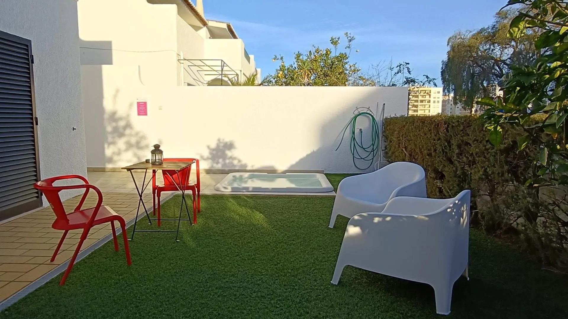 Lagos Charming Villas 3*,